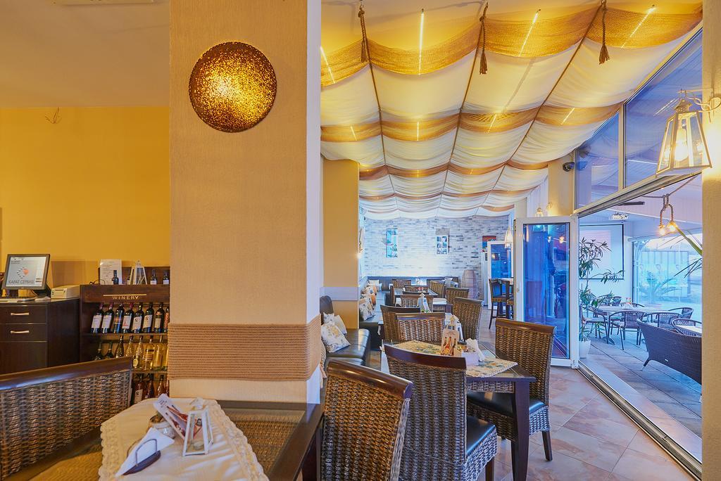 Family Hotel Regata Ahyolu Dış mekan fotoğraf