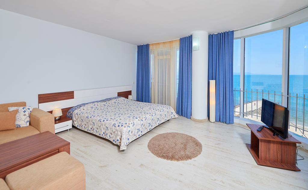 Family Hotel Regata Ahyolu Dış mekan fotoğraf